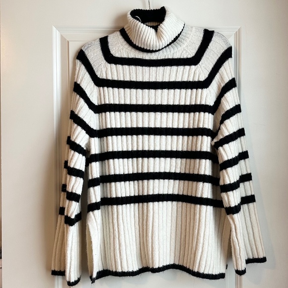 h&m Rib-knit turtleneck sweater. - Picture 3 of 3